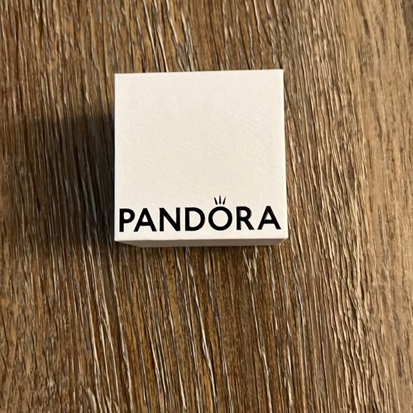 Pandora earrings - Picture 3 of 3